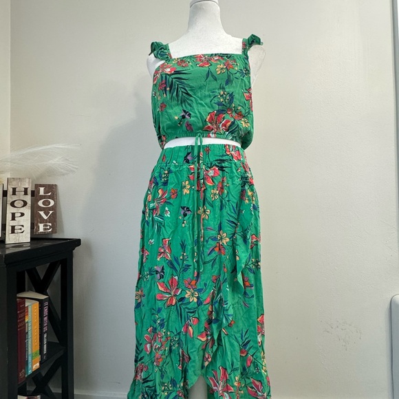 No Boundaries Green Floral Skirt Set - Picture 6 of 6